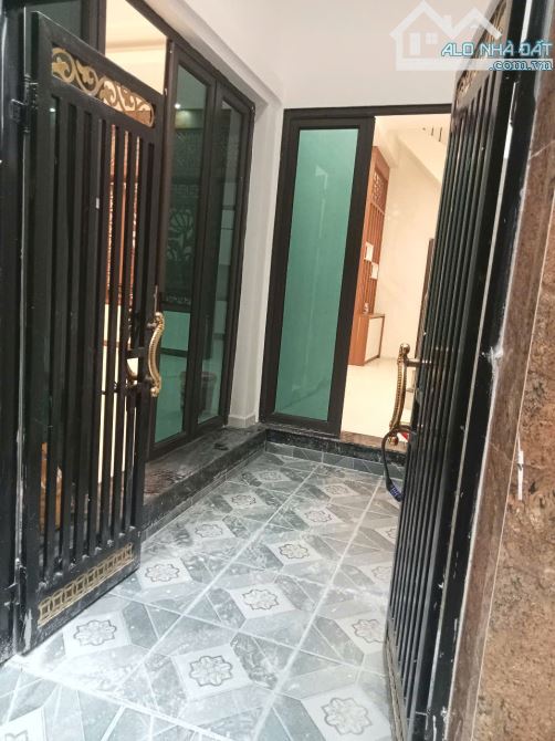 Bán nhà Ngọc Thụy, nhà đẹp ở luôn, 58m2, 8.2 tỷ - 1