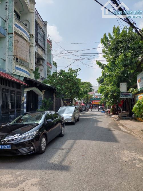 Hẻm xe tải tránh Phan Huy Ích, nhà 4 tầng, 4x16m giá 7,9 tỷ - 1