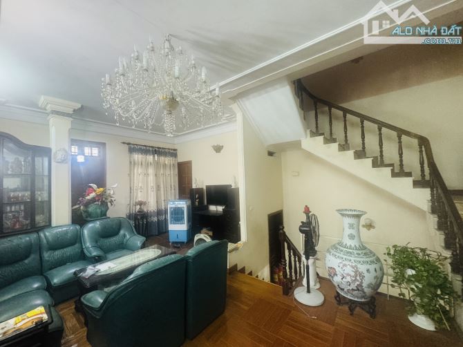Bán biệt thự lô góc view hồ Võ Thị Sáu, HBT. 115m2 lô góc, Gara oto. 36 tỷ. - 1