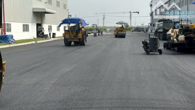 Cho thuê 3000m2 XƯỞNG mới ,Gía 3.5 USD/m2 .trong KCN Châu Đức  Bà Rịa Vũng Tàu - 1