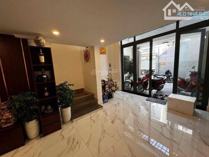 Bán nhà(4,5x8m) HXH tận cửa, 5 tầng mới cứng Phan Đăng Lưu Phú Nhuận. Giá 9 tỷ 2 - 1