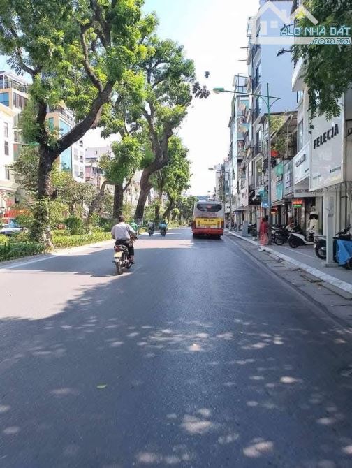 BÁN NHÀ MẶT PHỐ KIM MÃ 40m2 - 7T THANG MÁY - 25 TỶ - LÔ GÓC - VỈA HÈ RỘNG - KINH DOANH - 1