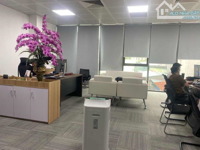 (HÀNG HIẾM) MẶT PHỐ HAI BÀ TRƯNG - VỊ TRÍ NGÃ TƯ BÀ TRIỆU ĐẮC ĐỊA KD ĐỈNH - BA BƯỚC RA HỒ