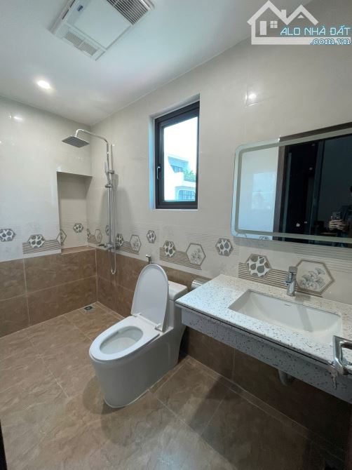 🌳Căn nhà 5 tầng thang máy An Đà thông lô 22 Lê Hồng Phong 63m² - Giá 7,3 tỷ đường 2 ô tô - 2