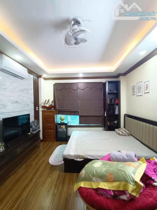 Nhà đẹp ở luôn Trần Cung Cầu Giấy. Sổ vuông 33m, 5 tầng MT6m Giá 7.5 tỷ Ngõ ô tô tránh - 2