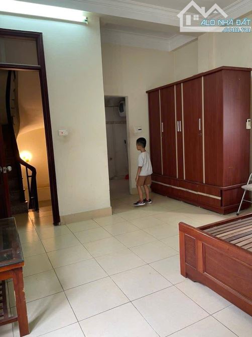Bán nhà Võ Chí Công Cầu Giấy. Sổ vuông 35m, 4 tầng MT4m2 Giá 5.7 tỷ gần phố giá tốt - 2