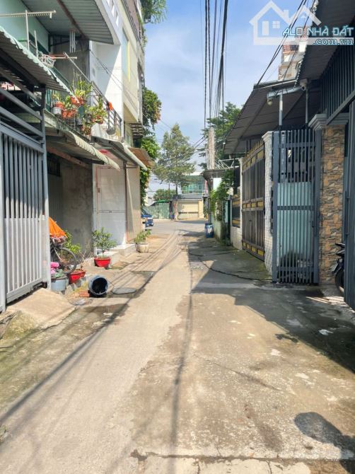 Đất xây biệt thự gần ngã 3 Cây Lơn, phường Đông Hòa, Tp Dĩ An.33 tỷ - 2