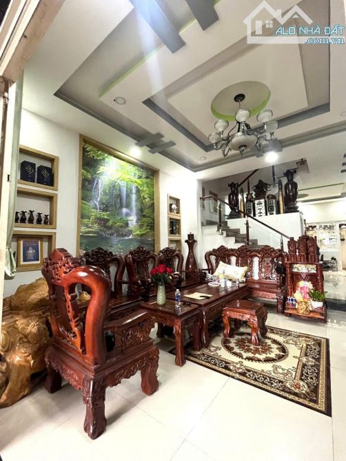 Bán nhà hẻm xe hơi Đường Đào Tông Nguyên, Nhà Bè, DT 5 x20m, 3 lầu. Giá 7,2 tỷ - 2