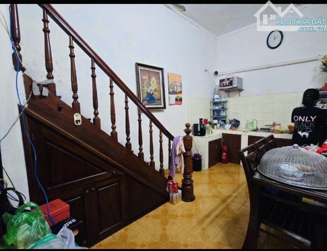 BÁN NHÀ LÊ THÁNH TÔNG 10M RA PHỐ - 35m2,4T, 4PN CHẮC CHẮN, THOÁNG SÁNG - DÂN TRÍ CAO - 2