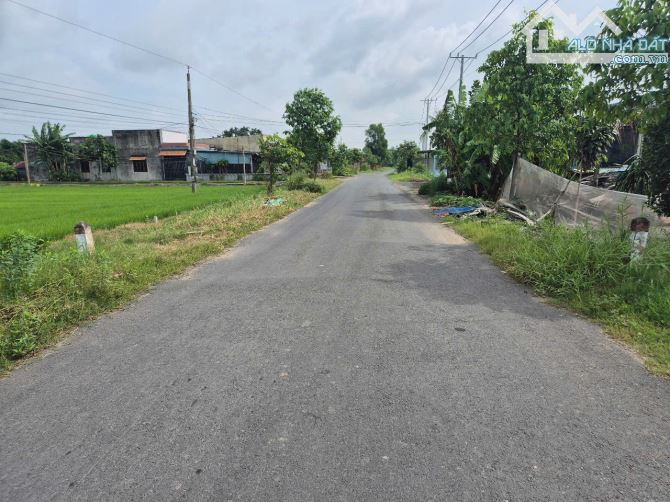 Bán đất 15x70m, gần đường Hồ Chí Minh, Xã An Ninh Đông, Đức Hòa, Long An. Giá 3 tỷ - 2