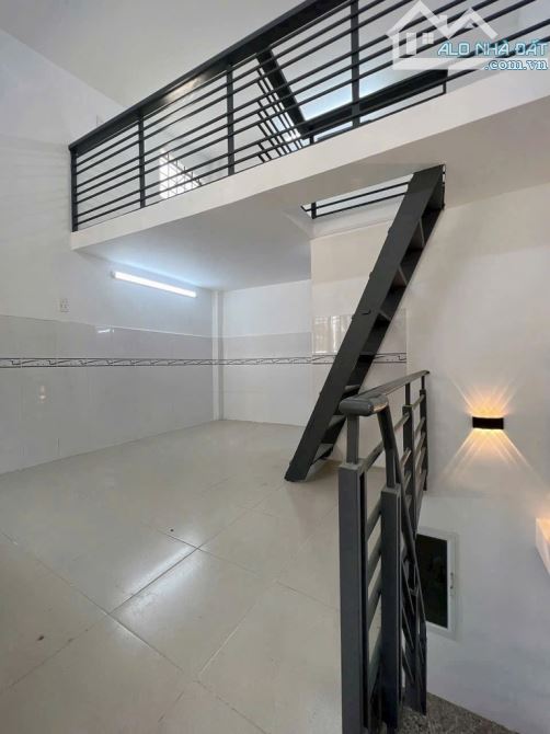 Bán nhà mới đường Phan Thị Hành giá 2 tỷ, sổ riêng, 3 tầng - 2