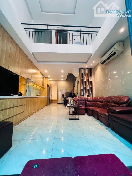 Bán nhà Quang Trung, Phường 11, Gò Vấp, Ngang 4.2m, 6 Phòng Ngủ, 7 tỷ nhỉnh - 2
