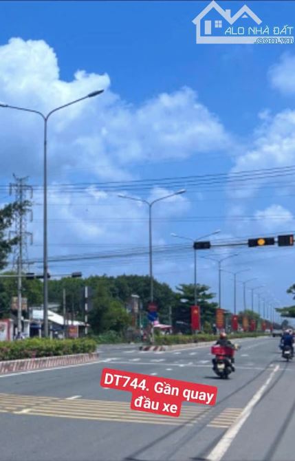 BÁN KHO 2MT DT744, PHÚ AN, TP.BẾN, DT:15x93, TC500M2, SHR, GIÁ 15 TỶ - 2