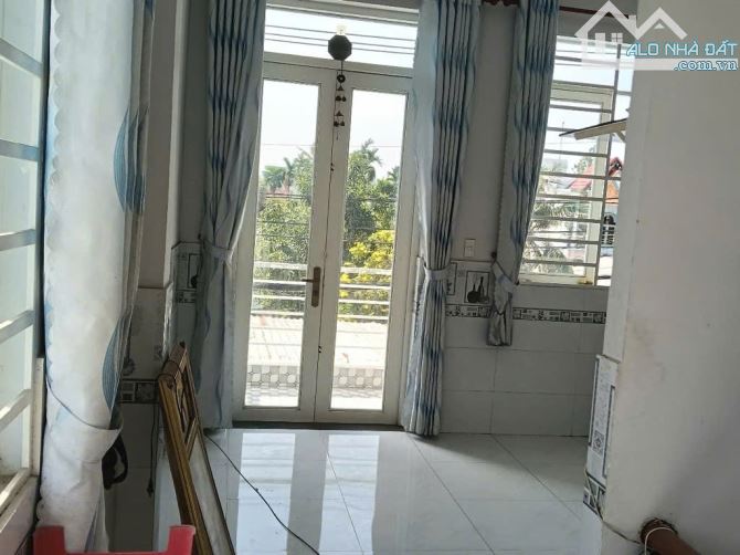 Đất MT Thạnh Xuân 52 - DT 496m2-  - tặng kèm căn nhà 2 tầng có sẵn trên đất - Giá 11.X TỶ - 2