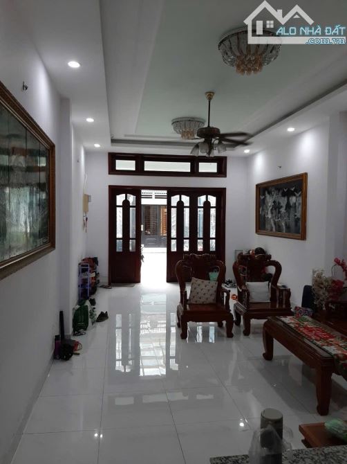 Hẻm xe hơi ngủ trong nhà 4/7 Nguyễn Thị Minh Khai, Q.1. CN 107m2. 4 tầng - 2