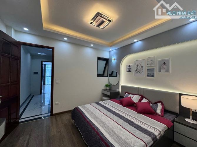 TIỂU KĐT NAM LA KHÊ-HÀ ĐÔNG,6T THANG MÁY P.LÔ VỈA HÈ Ô TÔ TRÁNH KD,DT68M2,GIÁ 24,1 TỶ - 2
