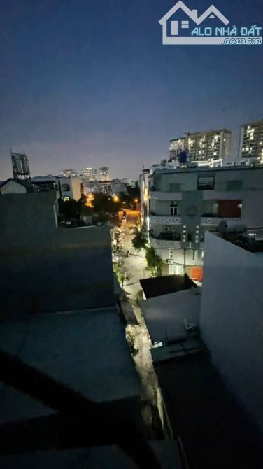 Nhà mới 5 tấng, Đủ công năng, HXH 1 xẹt Âu Cơ . giá 6.4ty - 2