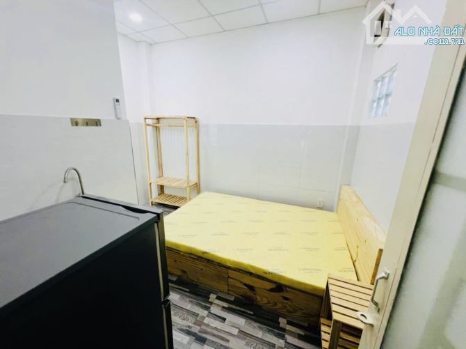 BÁN NHÀ HIẾM 4 TẦNG - PHAN HUY ÍCH - 6 PHÒNG NGỦ - THU NHẬP 300TR/ NĂM - NHỈNH 4 TỶ - 2