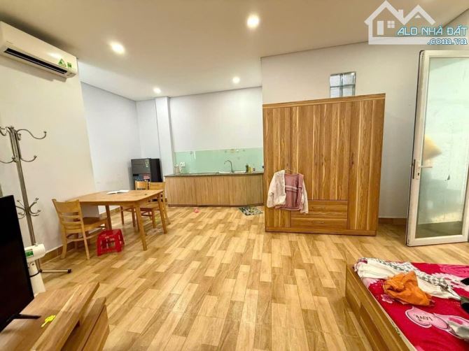 TLC.Chủ-82m2- 4m Nở Hậu 5,6m-VIP Bình Thạnh-2 Mặt Hẻm OTO Không Lộ Giới-3Tầng-Đang 25Tr/th - 2