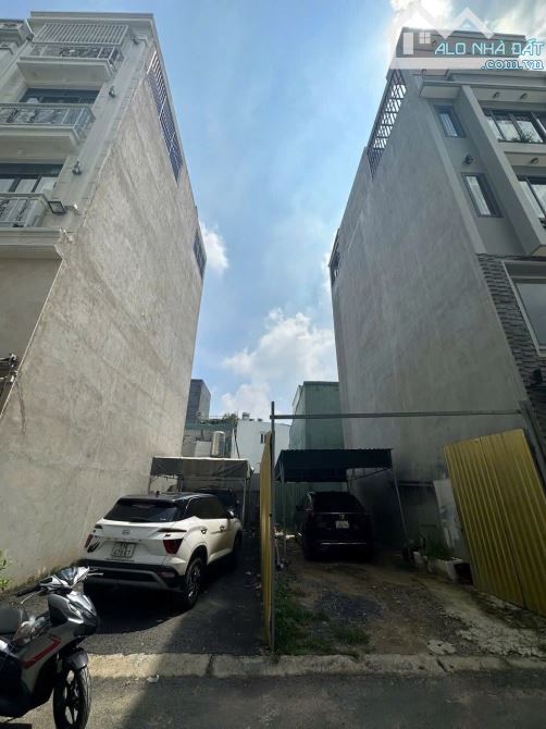 Bán lô đất vị trí đắc địa hẻm xe hơi khu đồng bộ cao tầng Nguyễn Xí P13 BT 4x12 nhỉnh 6 tỷ - 2