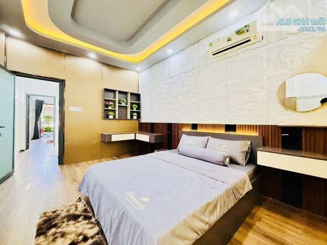 Bán nhà hẻm ô tô 1 trục Quang Trung, Gò Vấp, gần mặt tiền, 3 phòng ngủ, chỉ 5 tỷ nhỉnh - 2