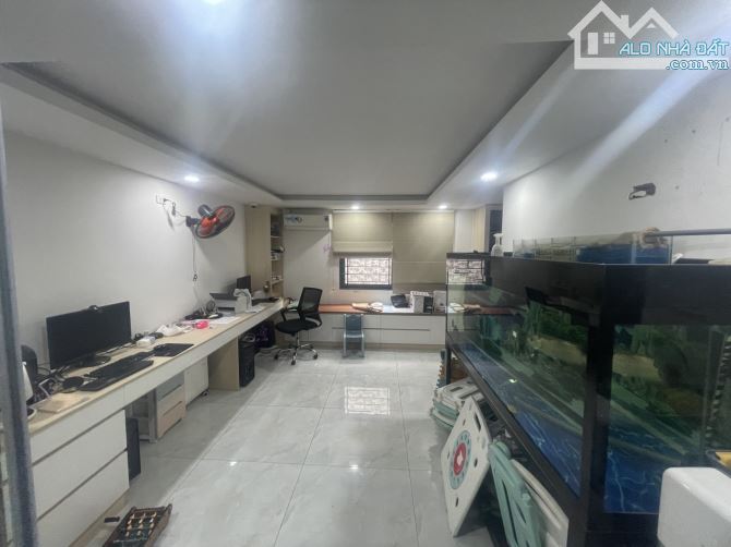 Bán nhà Lý Thánh Tông, 5x17m, 6 tầng, đường 10m giảm còn 14 tỷ - 2