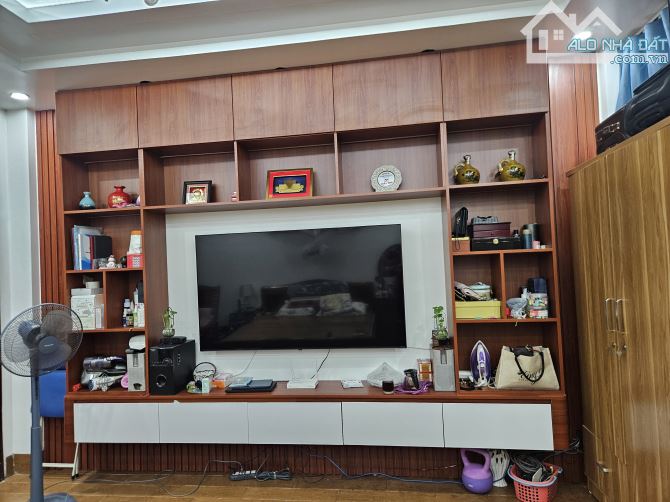 CHÍNH CHỦ GỬI BÁN LIỀN KỀ LÀNG VIỆT KIỀU CHÂU ÂU-KINH DOANH-GẦN HỒ,DT 77M-4 TẦNG,MT:4,5M - 2