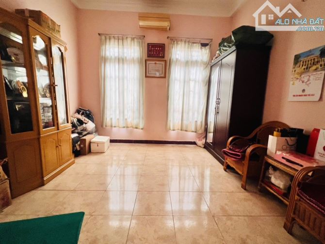 Bán nhà 603 Lạc Long Quân, Phân lô, vỉa hè Ô tô tránh- Kinh doanh 62m2 MT 6.2m 23,x tỷ - 2