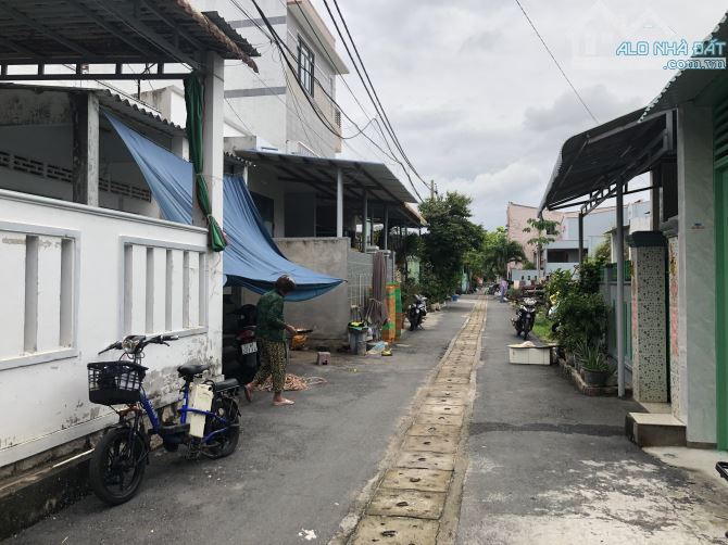 Tt Phước hải-đi bộ ra biển,dt:167m2- ngang gần 12m sâu vô 14m- full thổ cư-sẵn nhà nhỏ-4tx - 1