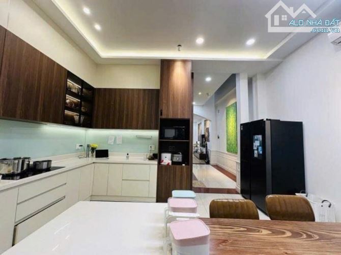 Bán nhà mặt tiền Lê Đức Thọ, phường 7, Gò Vấp, thang máy, 4 tầng, 90m2, giá 17.3 tỷ - 2