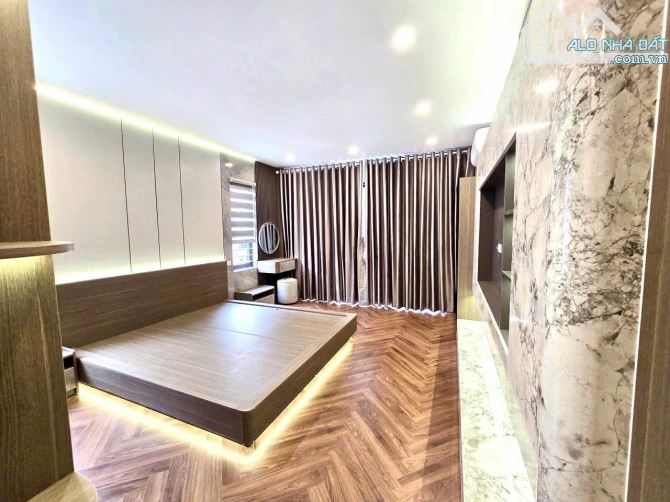 BÁN NHÀ BÁT KHỐI, FULL NỘI THẤT, THANG MÁY CHẠY, LÔ GÓC Ô TÔ VÀO NHÀ, SỔ VUÔNG VẮN - 2