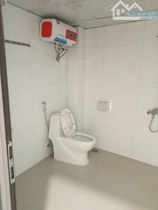 Bán nhà Ngọc Thụy, nhà đẹp ở luôn, 58m2, 8.2 tỷ - 2