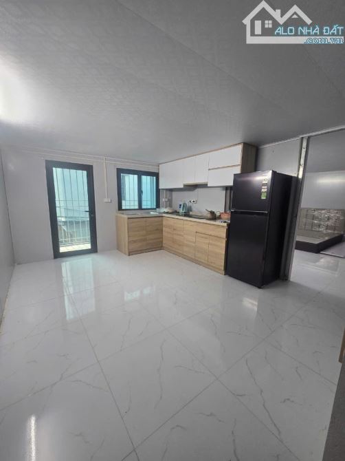 SIÊU PHẨM TẬP THỂ BÊ TÔNG CHÈM  TẦNG 2 – CỰC HIẾM – 90M² – VIEW SÂN CHƠI – GIÁ 3.7 TỶ - 2