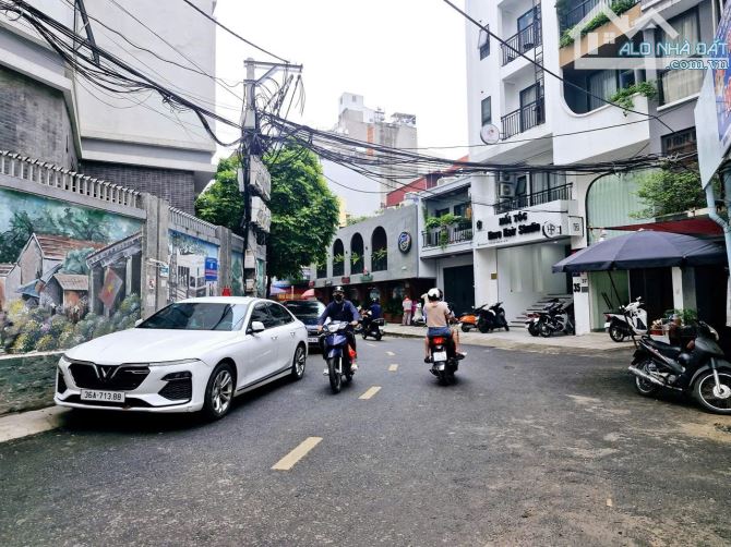 Bán nhà mặt phố Đông Các, vỉa hè, 2 thoáng, kinh doanh đỉnh, 67m2, 6 tầng, 26 tỷ - 1