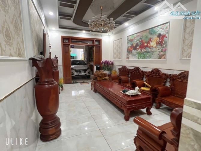 Bán Nhà đẹp 3 tầng TÂN CỔ ĐIỂN – Chủ xây tâm huyết – Dĩ An (TPHCM) - 2