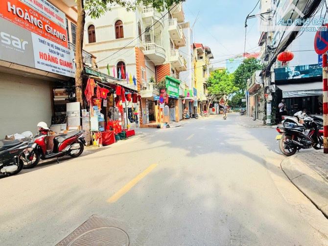 MẶT PHỐ NGUYỄN NGỌC NẠI - KINH DOANH ĐỈNH DT 45m2 4 tầng mặt tiền 3.9m Giá 20 tỷ - 2