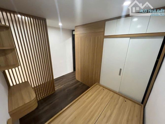 TẬP THỂ VĨNH HỒ - LÔ GÓC - 3PN 2 WC Diện tích 40m2 Giá 4.3 tỷ có thương lượng - 2