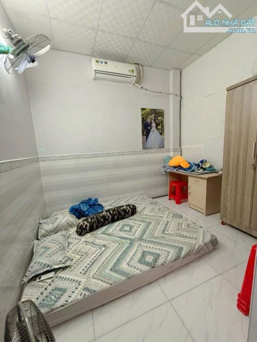 NHÀ 2 TẦNG 63M² - NGANG 5M NỞ HẬU ĐẸP - NGAY NGUYỄN THỊ ĐẶNG Q12 - 2