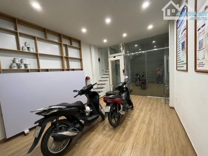 Chính chủ cần bán nhà dân xây 5 tầng, 45m, Nguyễn Chí Thanh, Đống Đa - 3