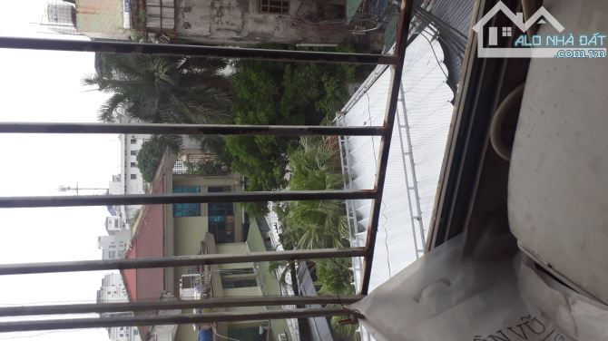 Chung cư đầu hồi cao cấp đủ tiện nghi 60m2 2 ngủ, giá 2,8tỷ - 3