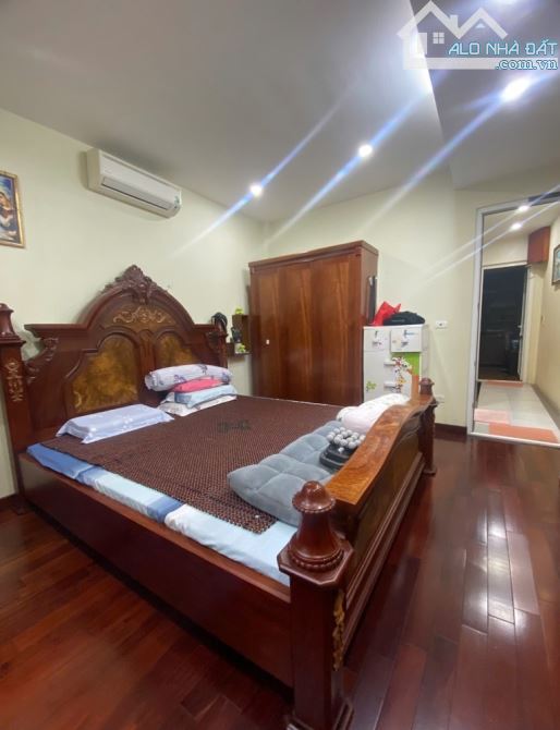 Nhà đẹp 45m2, 5 tầng ngõ 112 đường Hoàng Quốc Việt, gần phố, ô tô dừng đỗ vào nhà - 3