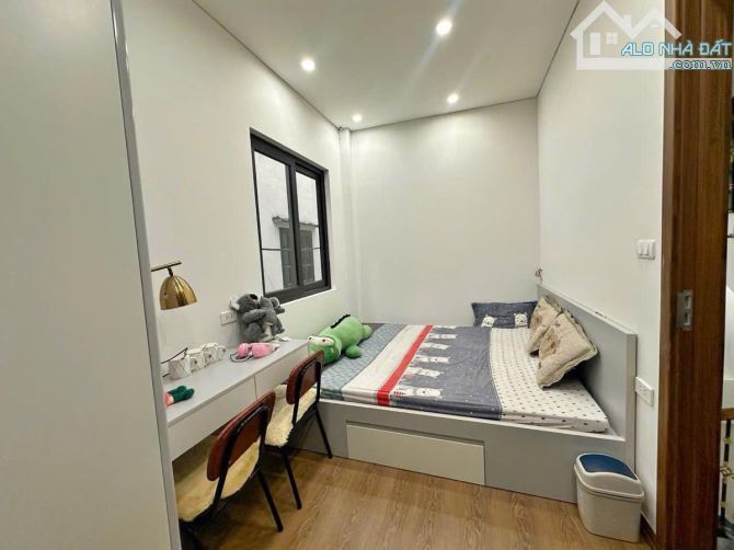 Lô góc phân lô, ô tô đỗ cửa, chỉ 7,1 tỷ, ngõ thông gần phố, MT 4m, Vương Thừa Vũ - 3