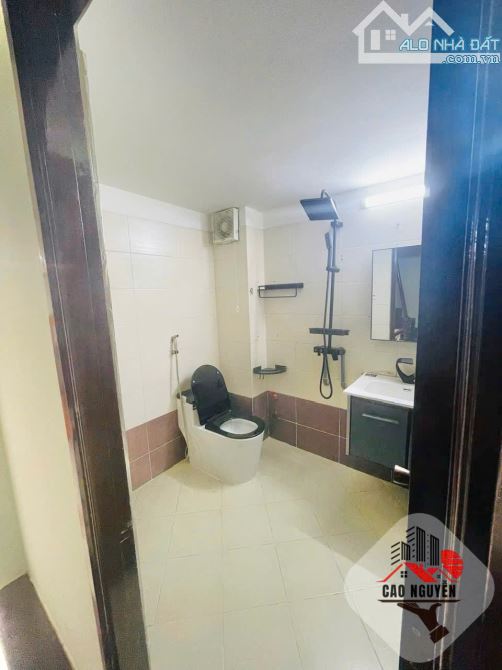 Nhà 3 lầu 4 phòng ngủ, có nội thất, Đường Mã Lò, Bình Tân - 3