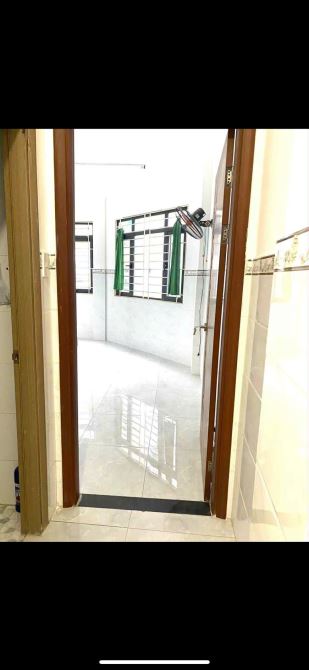 Cho thuê nhà đường Hòa Hảo Q10, 2 lầu 3PN, 3WC, 44m2, giá 16tr/tháng - 3