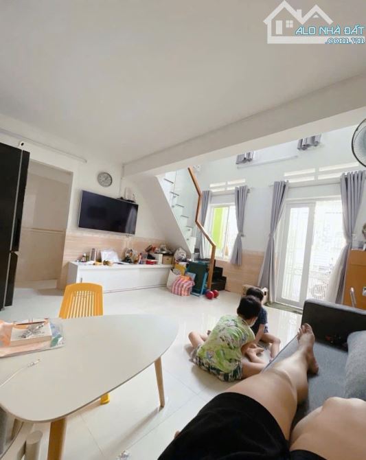 NHÀ 2 TẦNG MỚI ĐẸP KIỆT HOÀNG DIỆU- TT HẢI CHÂU- 41M2- NGANG 5,3M- 2 PN- CHỈ 3,35 TỶ - 3