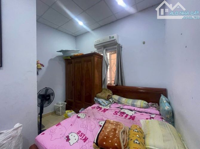 Nhà 2 Tầng Sổ Hồng Riêng Hẻm Thông Rộng Rãi Ngay Lê Văn Lương Quận 7 - 5,6 Tỷ - 3