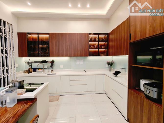 Bán nhà mặt tiền Lê Đức Thọ, phường 7, Gò Vấp, thang máy, 4 tầng, 90m2, giá 17.3 tỷ - 3