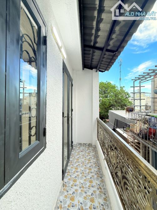Nhà Mới Đẹp, Nguyễn Văn Nghi, Gò Vấp, 3 Tầng, DT 3.5x6.5M, Chỉ Nhỉnh 3 Tỷ - 3