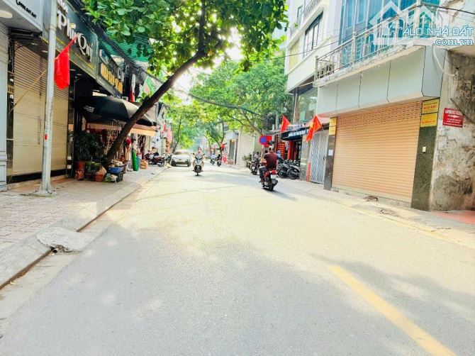 MẶT PHỐ NGUYỄN NGỌC NẠI - KINH DOANH ĐỈNH DT 45m2 4 tầng mặt tiền 3.9m Giá 20 tỷ - 3