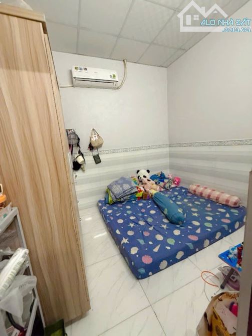 NHÀ 2 TẦNG 63M² - NGANG 5M NỞ HẬU ĐẸP - NGAY NGUYỄN THỊ ĐẶNG Q12 - 3